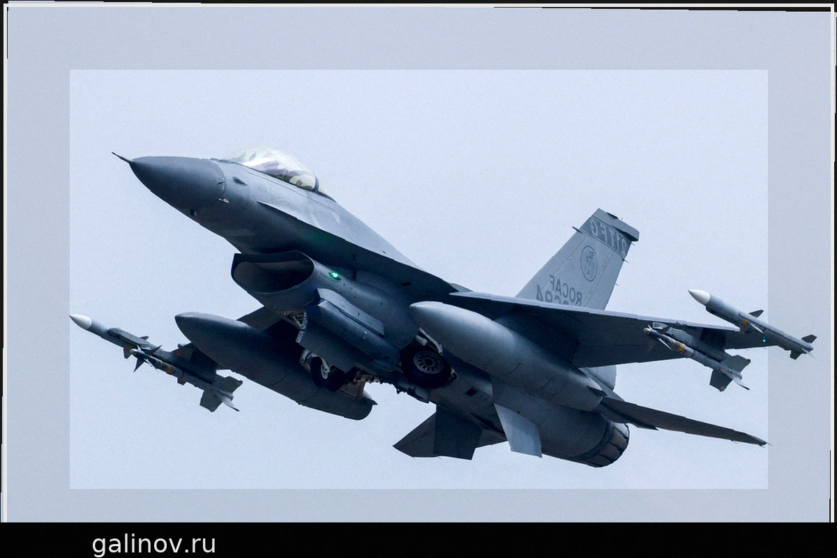 Бельгия обещает Украине 53 истребителя F-16
