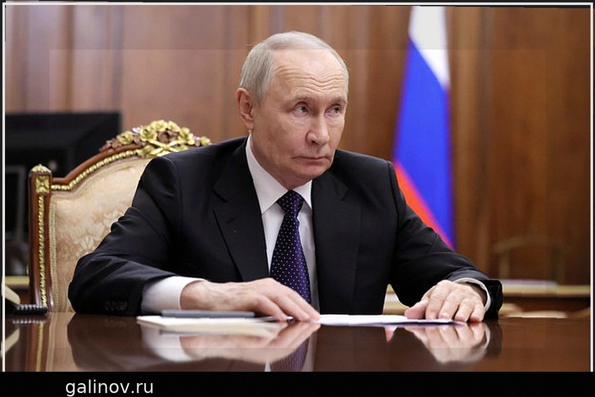 Путин провел оперативное совещание с Совбезом