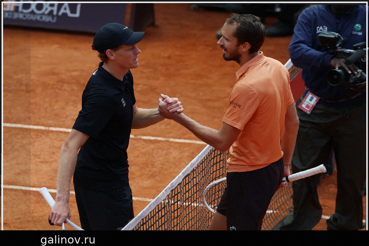 Медведев уступил Синнеру в полуфинале турнира Masters в Риме